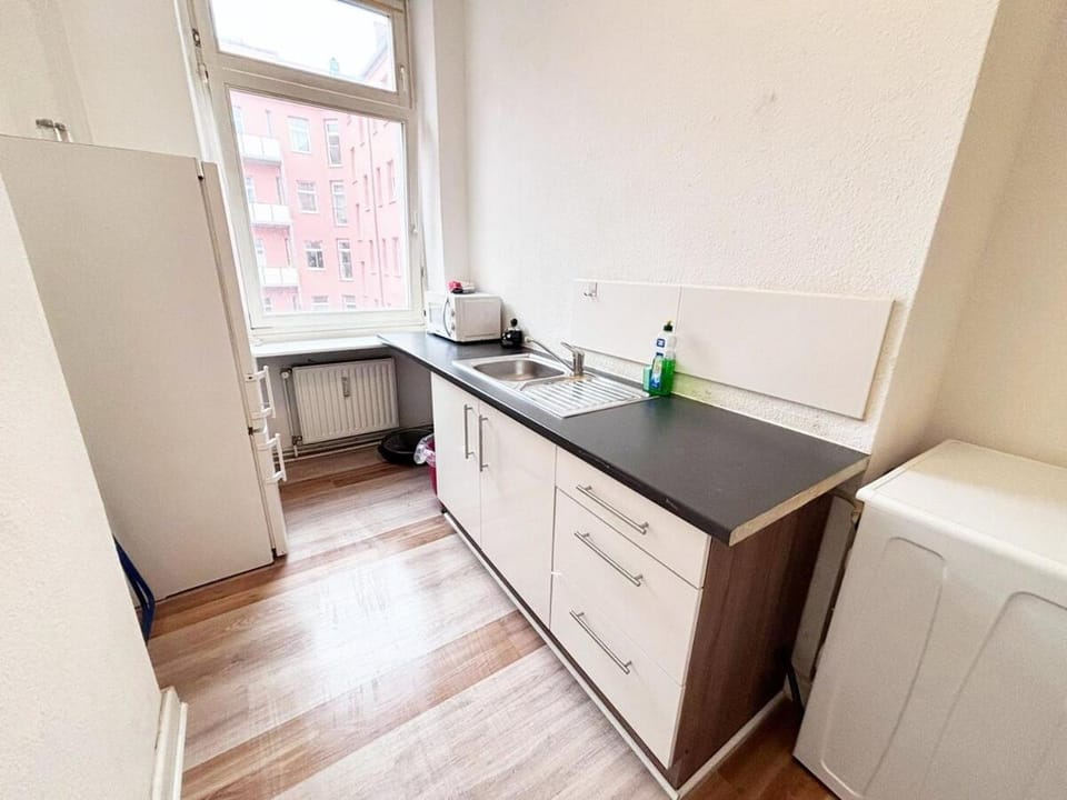 1Room Flat with Kitchen Near Neukölln & Kreuzberg Apartment in Berlin