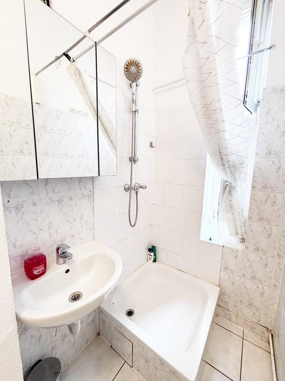 1Room Flat with Kitchen Near Neukölln & Kreuzberg Apartment in Berlin