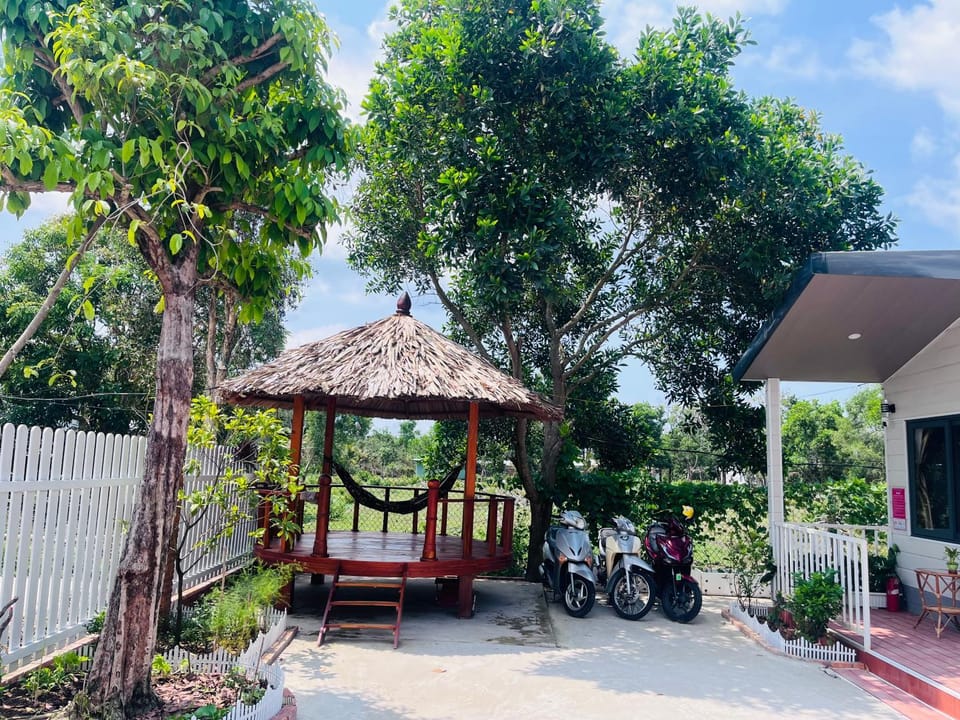 AHK Garden House, a modern house, near the beach House in Phu Quoc