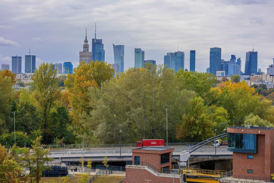 Neighbourhood, Natural landscape, City view, Street view, Location