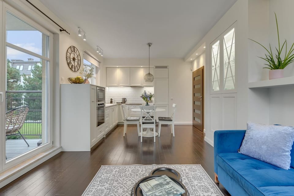 Kitchen or kitchenette, Living room, Seating area