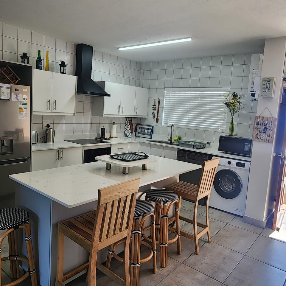 Property building, Kitchen or kitchenette