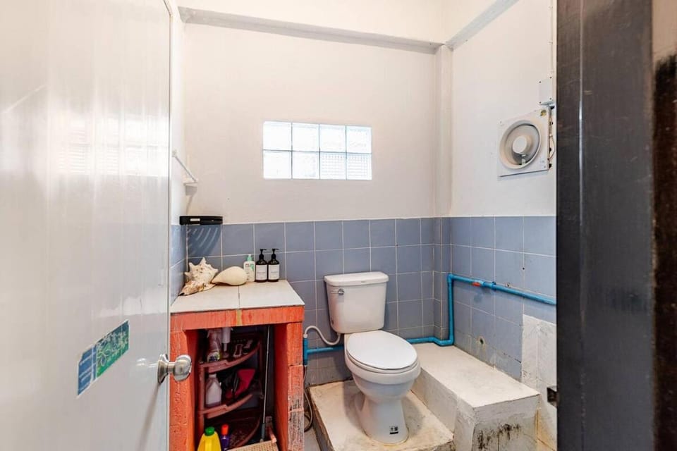 Room 1 Homestay Near BTS Bangwa Apartment in Bangkok