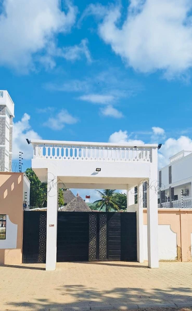 Charming chalet Diani Apartment in Diani Beach