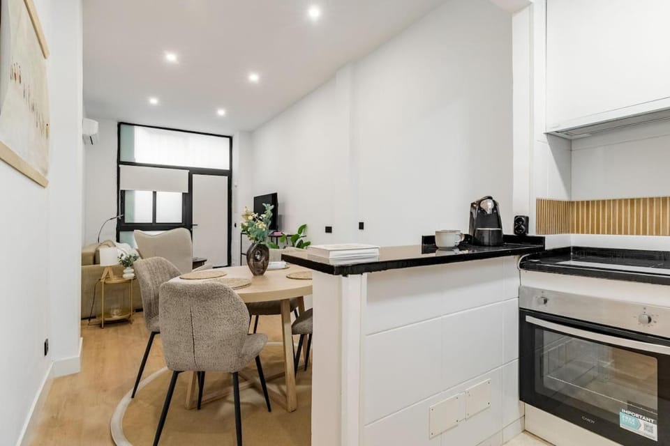 Confort Urbano junto Anton Martín Apartment in Centro