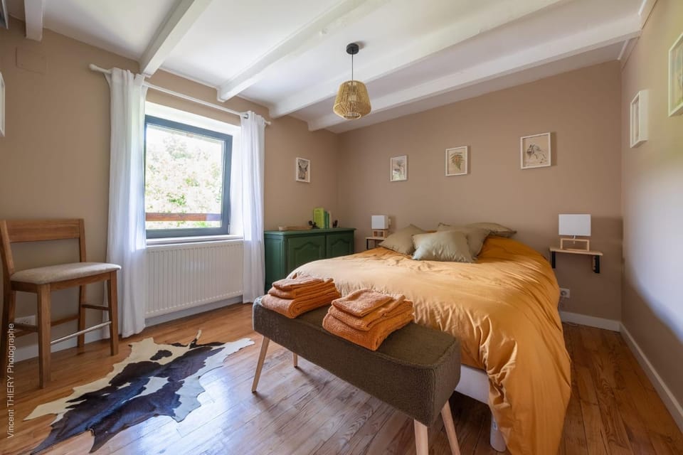 Living room, Bedroom