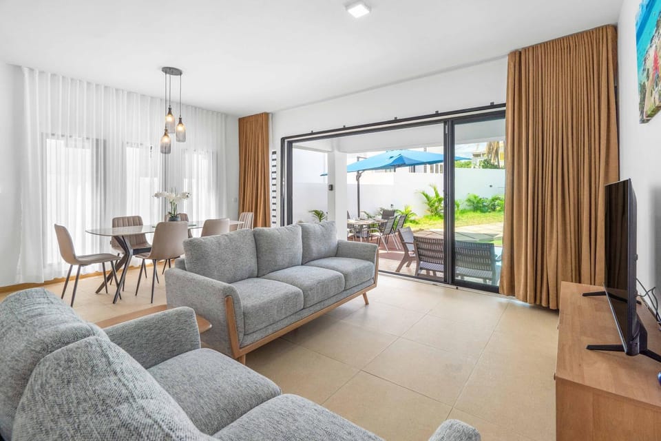 TV and multimedia, View (from property/room), Balcony/Terrace, Living room, Dining area