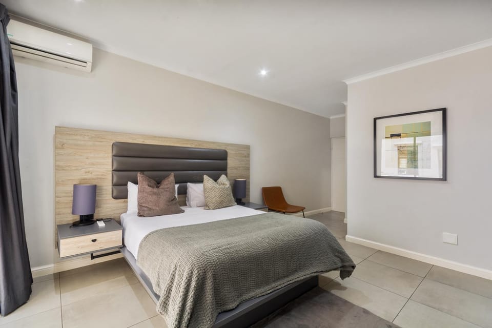 Bed, Bedroom, air conditioner