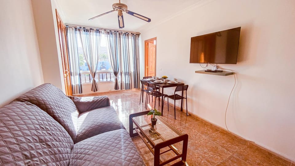 TV and multimedia, Living room, Dining area