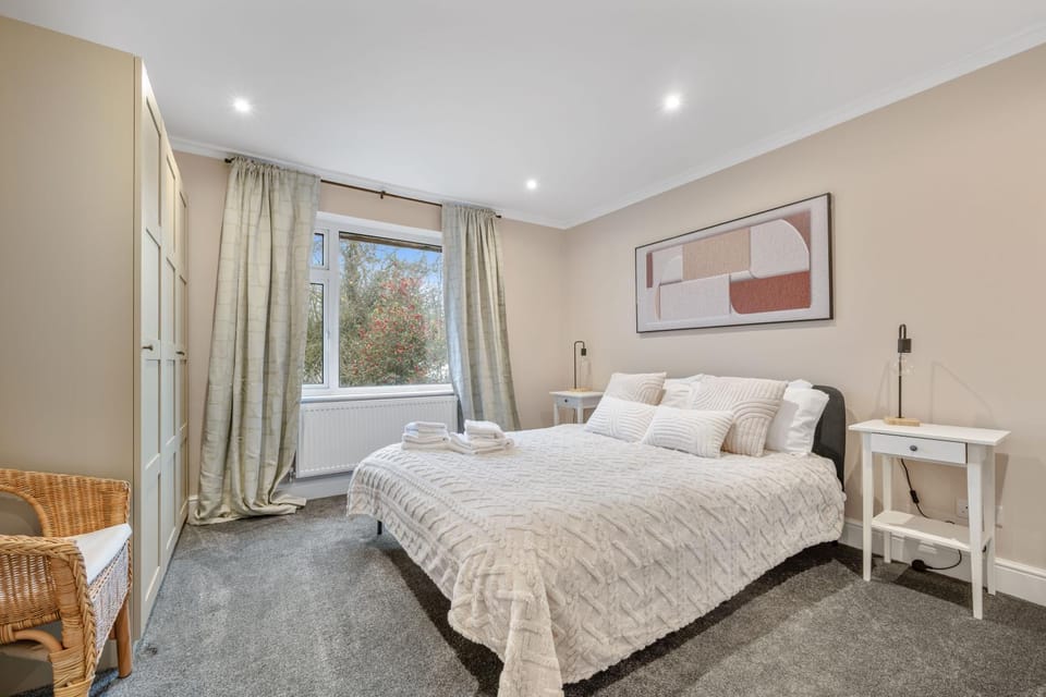 Bed, Bedroom, wardrobe