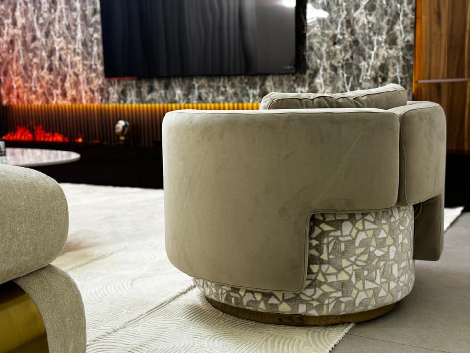 TV and multimedia, Living room, Seating area, Evening entertainment