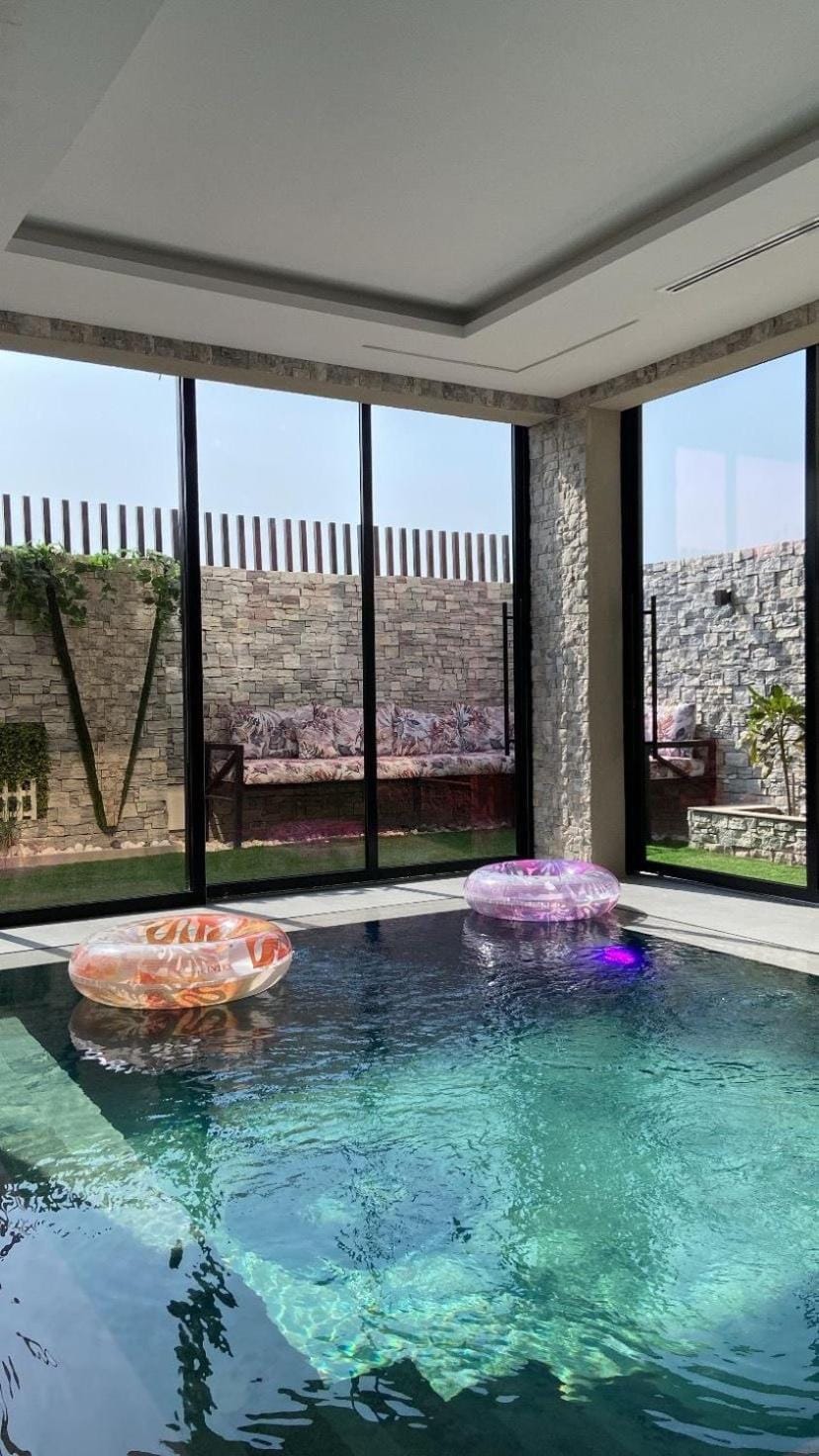 Pool view, Swimming pool