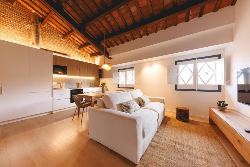 Kitchen or kitchenette, Living room, Seating area