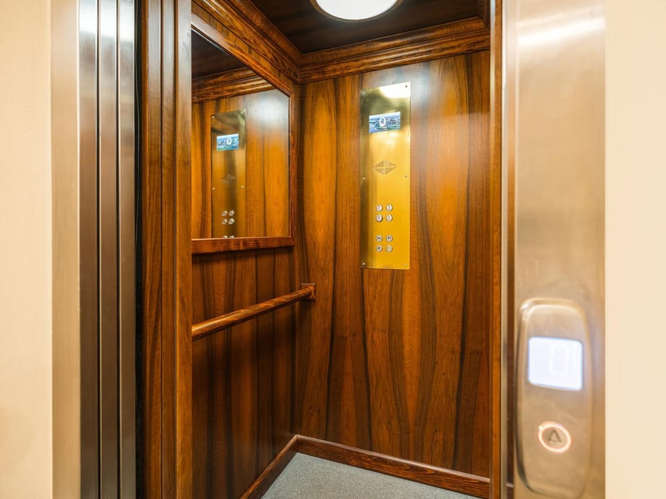 elevator
