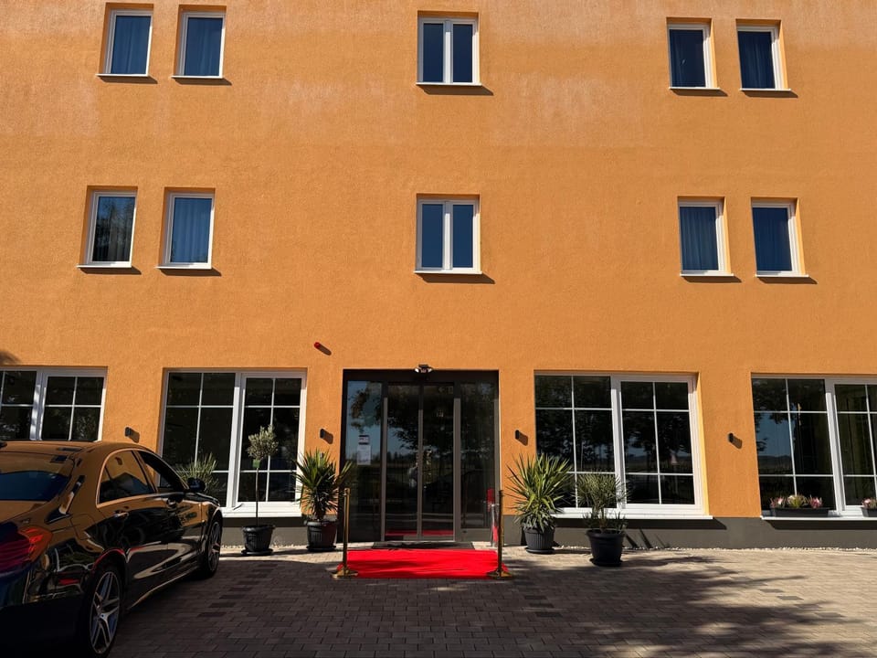 Property building, Day, Parking