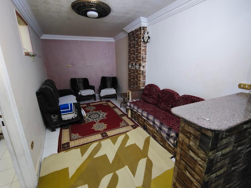 شقه مفروشه جميله جدا بموقع متميز 10 Apartment in Cairo Governorate