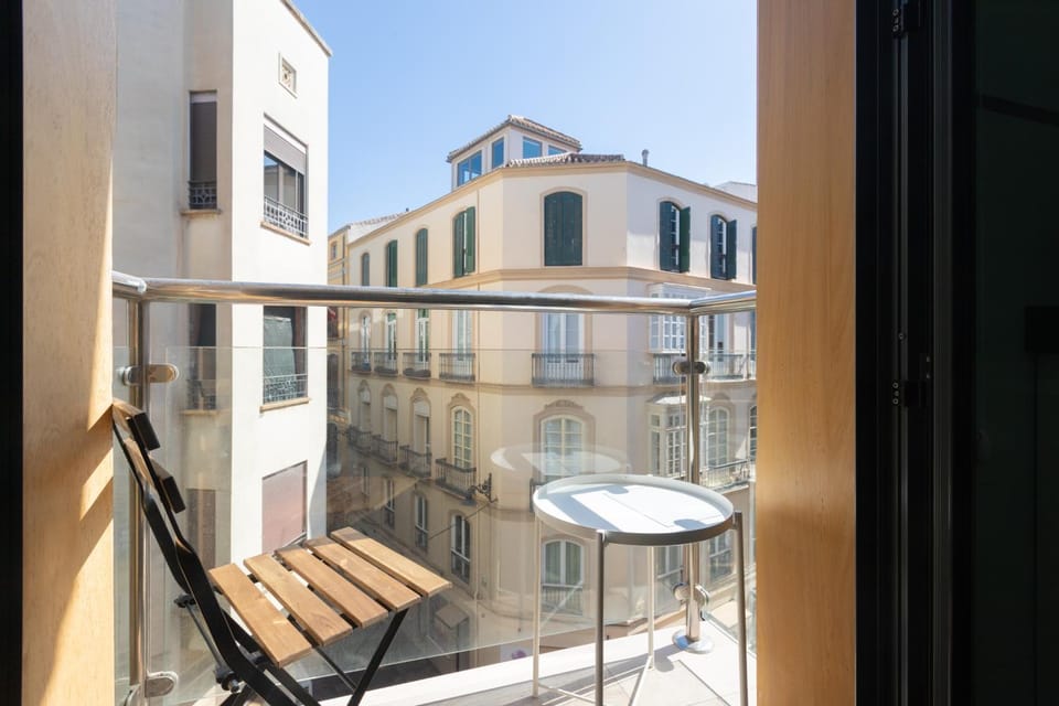 View (from property/room), Balcony/Terrace, City view, Landmark view, Street view