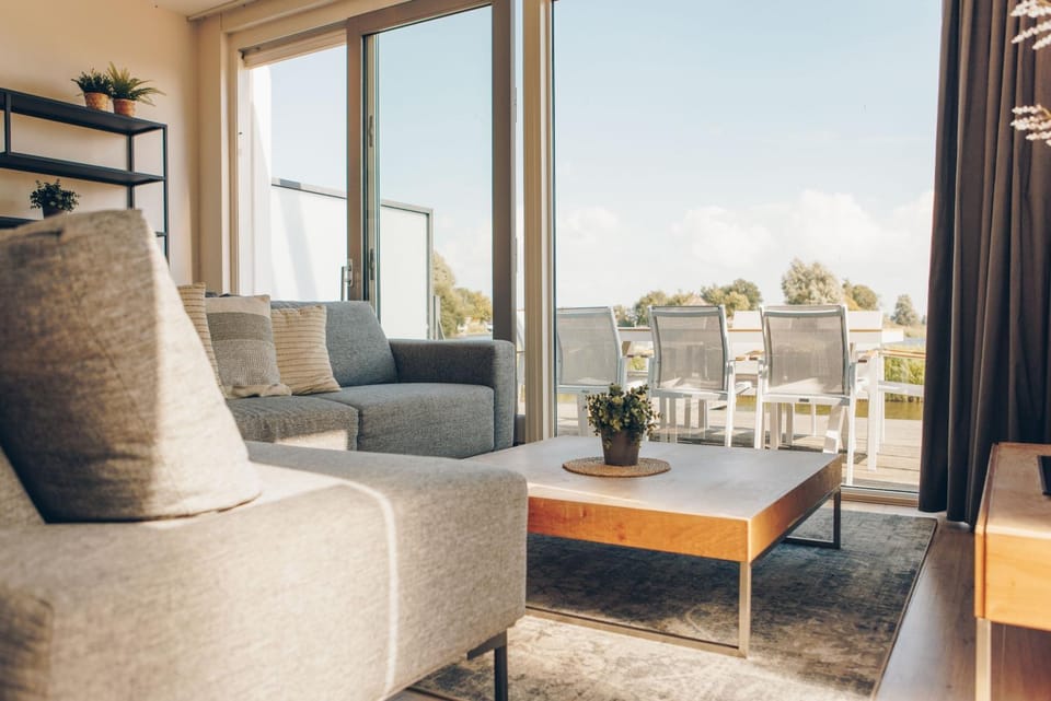 Patio, Day, View (from property/room), Balcony/Terrace, Living room, Seating area