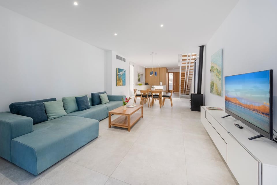 Property building, Living room