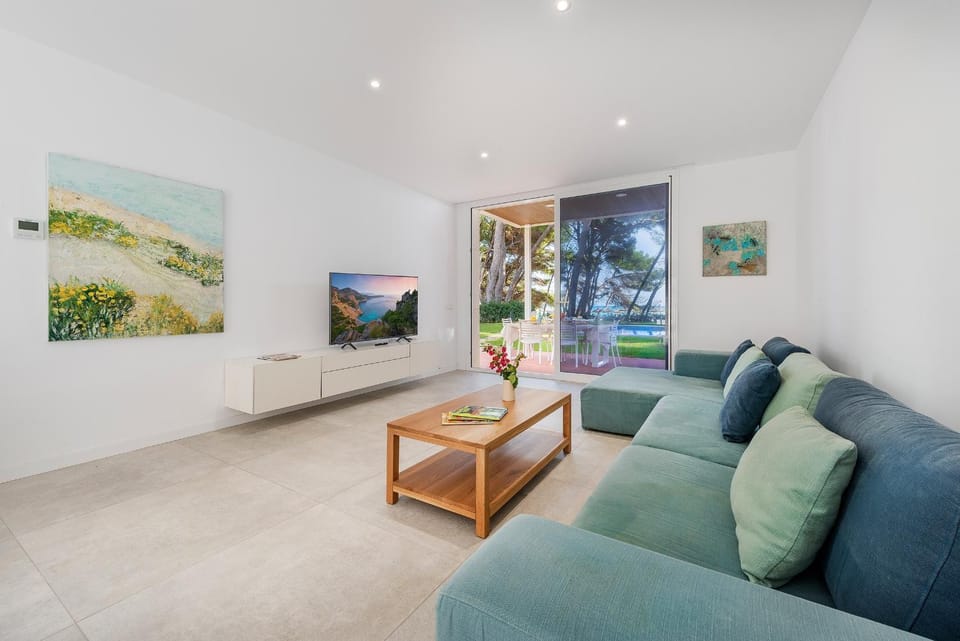 Property building, Living room