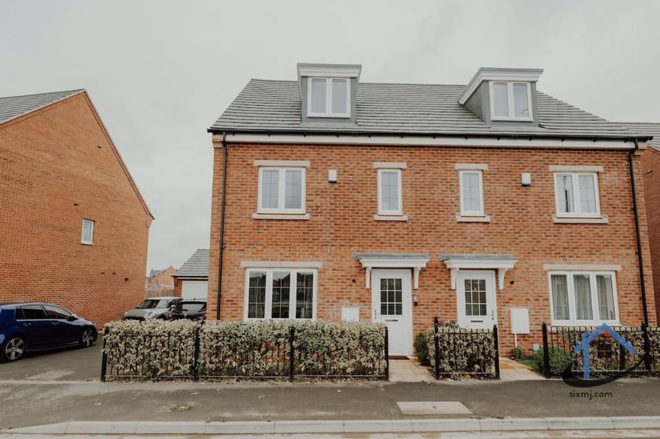 Property building, Location, Parking