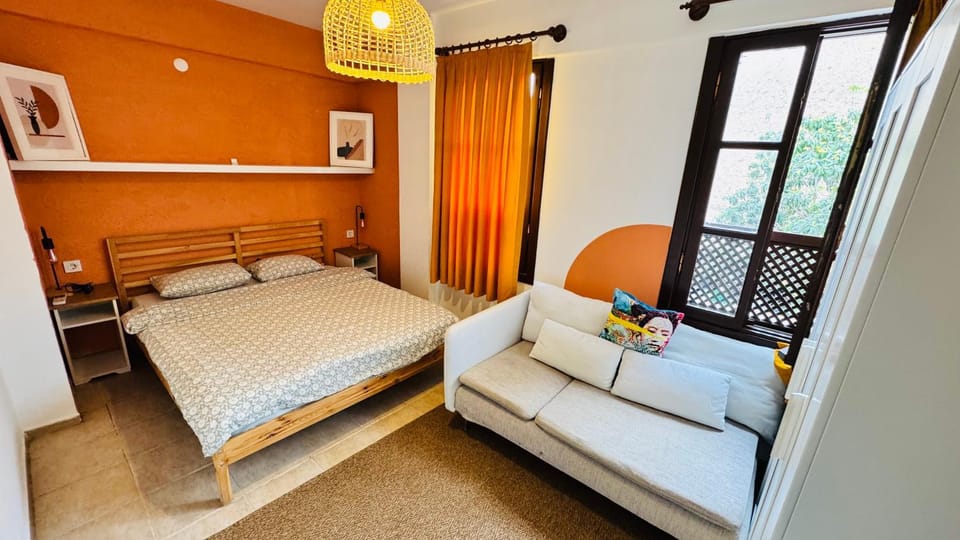 Bed, Photo of the whole room, Bedroom