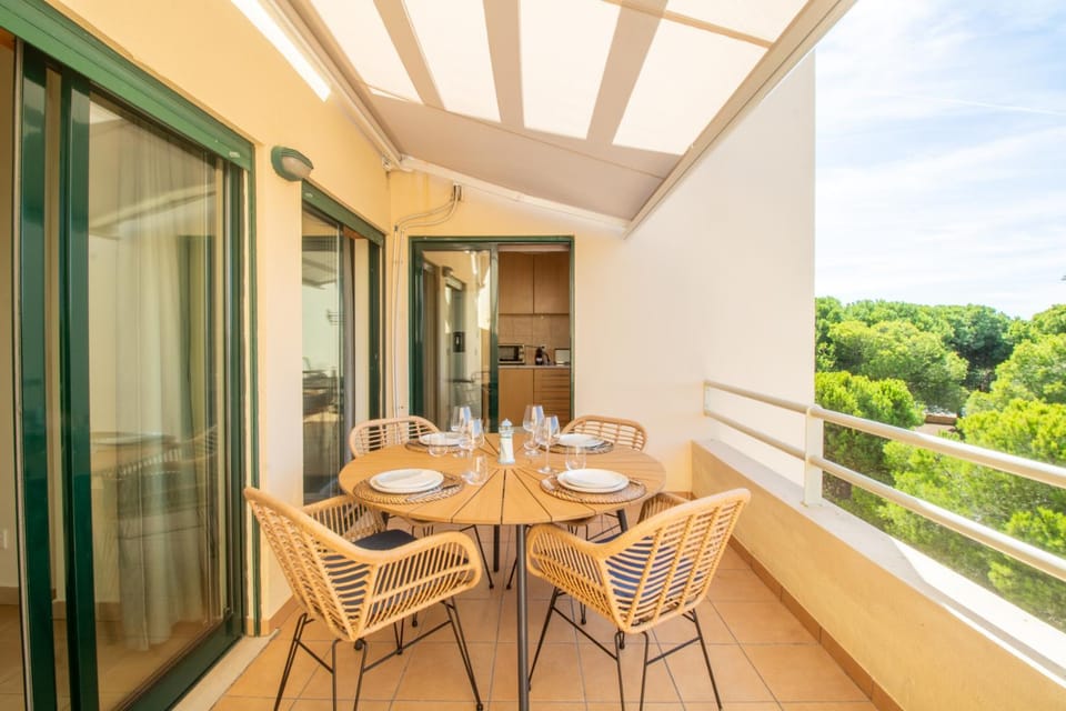 Day, Balcony/Terrace, Balcony/Terrace, Dining area