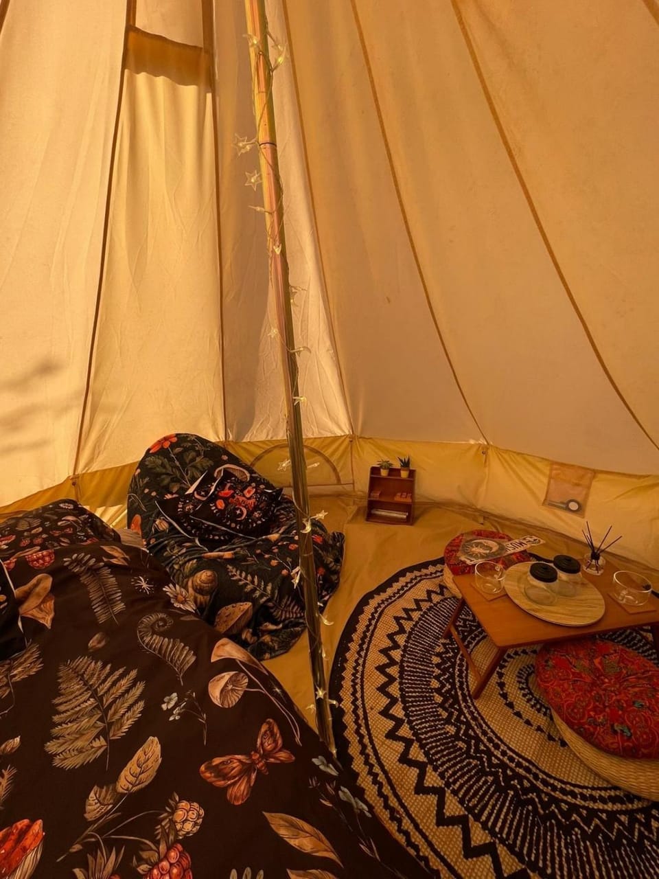 Happy Meadows - Mushroom Street Luxury tent in South Norfolk District
