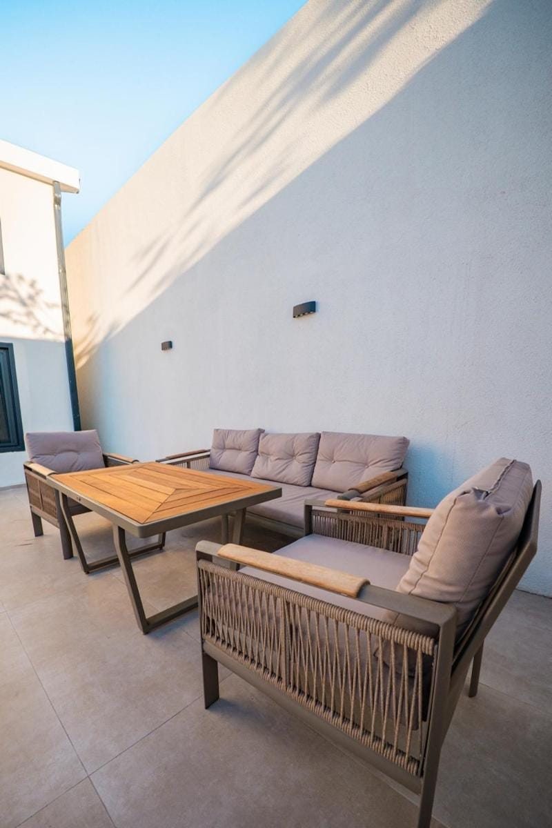Patio, Day, Seating area
