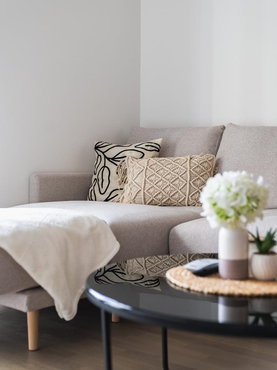 Living room, Seating area