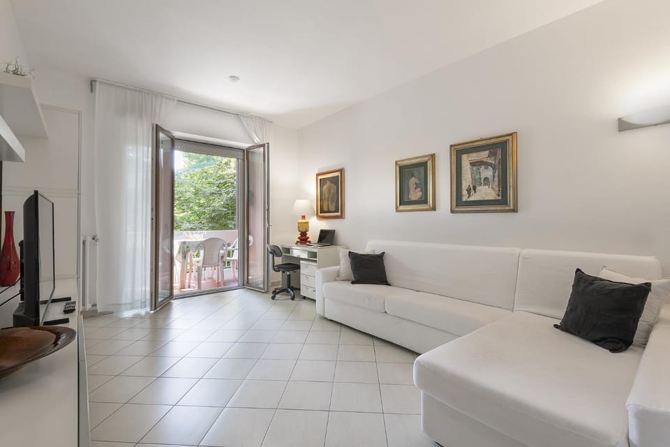 Spazioso Bilocale Milano - 5 minuti dalla Metro Apartment in Milan