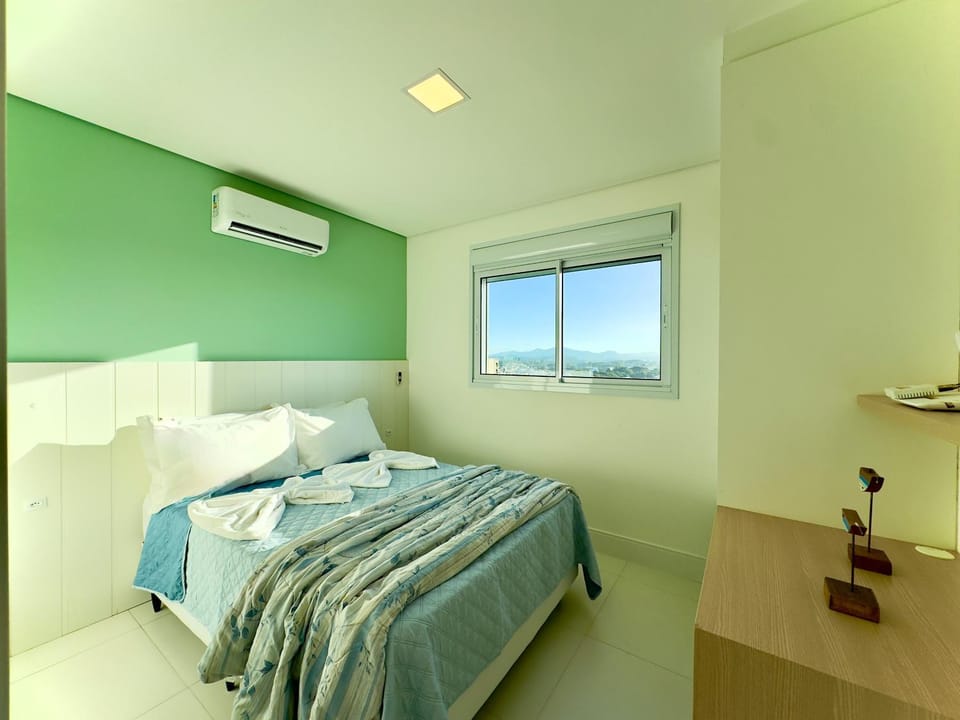 Bed, Bedroom, air conditioner