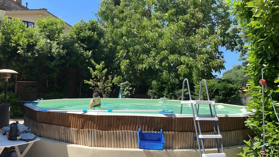 Property building, Swimming pool