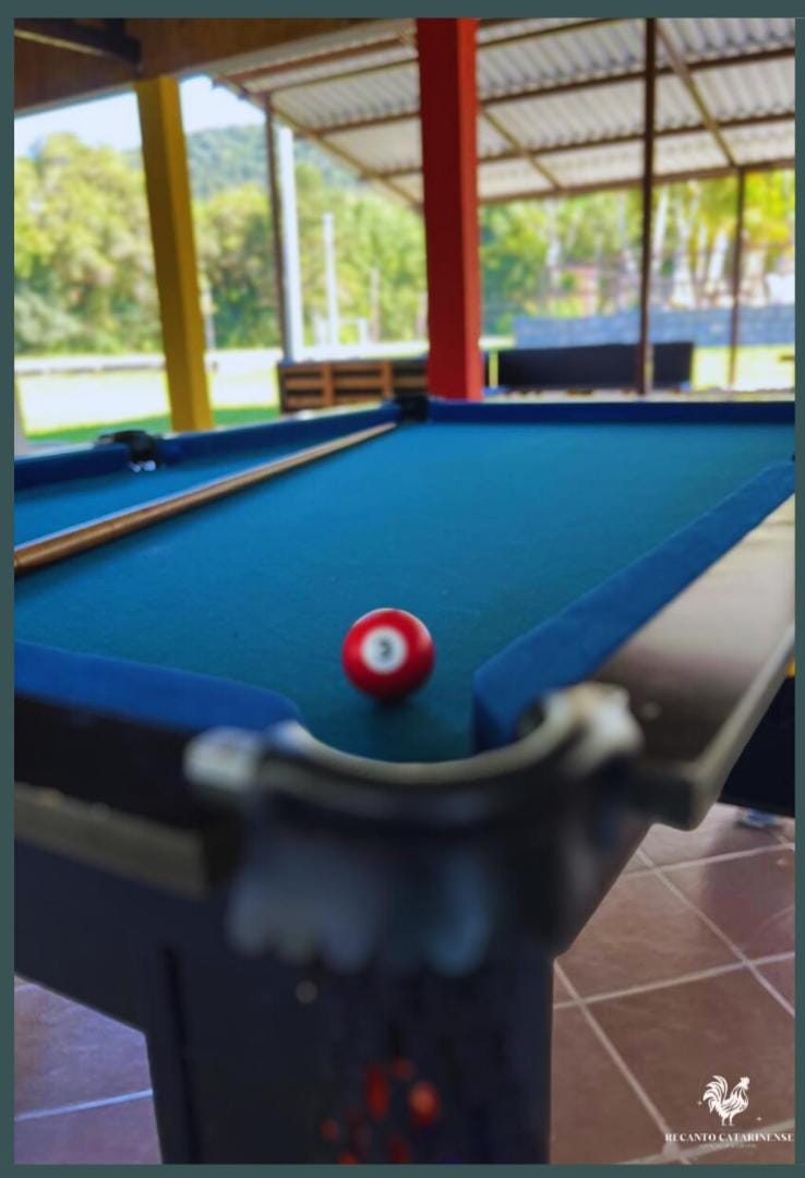 Game Room, Game Room