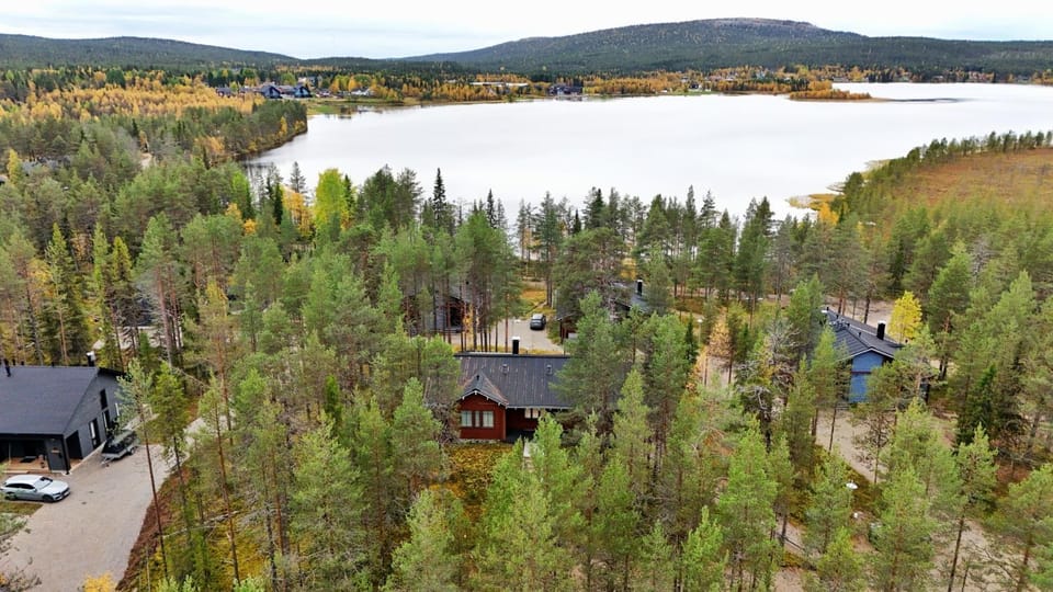 Nearby landmark, Day, Natural landscape, Bird's eye view, Beach, Beach, Lake view