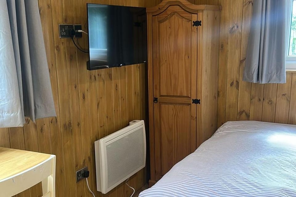 The Apple Rest Campground/ 
RV Resort in England