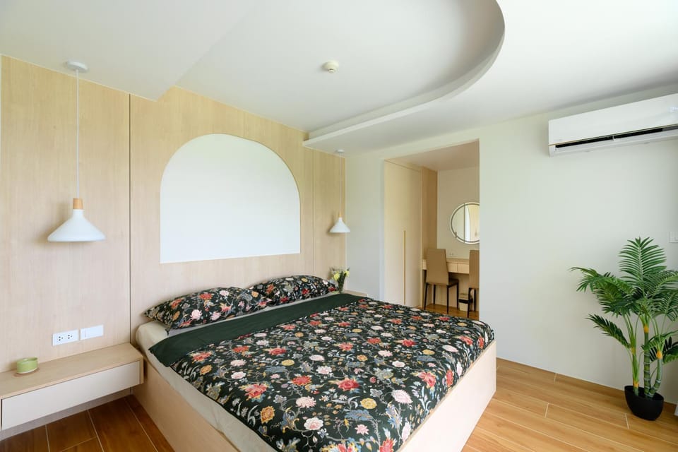 Bed, Bedroom, air conditioner