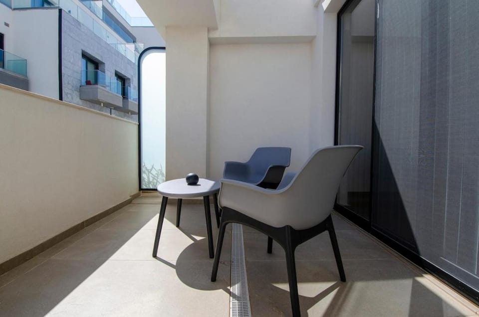 Balcony/Terrace, Balcony/Terrace