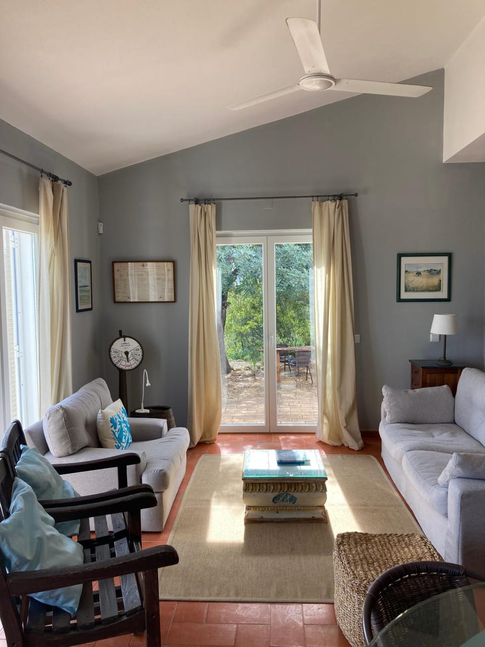 Property building, Living room