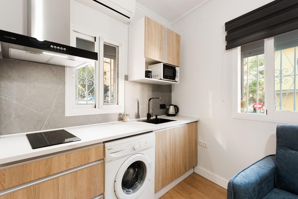 Kitchen or kitchenette, Living room