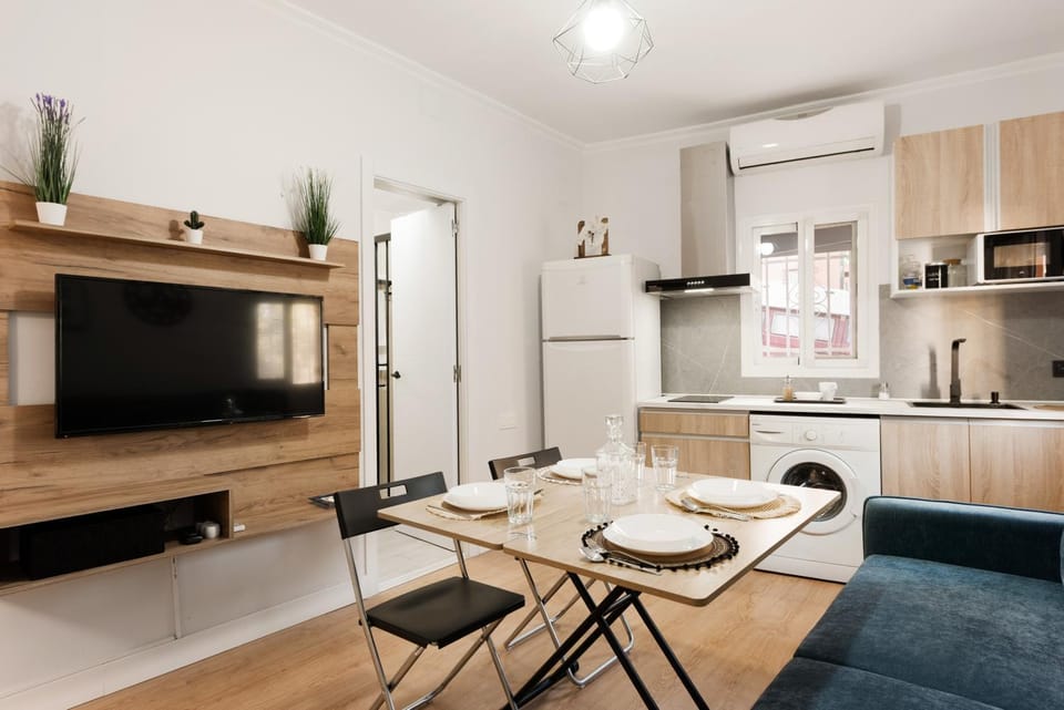 Property building, Kitchen or kitchenette, Living room