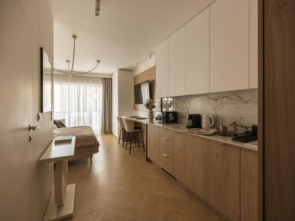URBAN APARTMENTS Global Premium - 11th floor, No 14 - Air Condition - Balcony - Free Garage Apartment in Poland