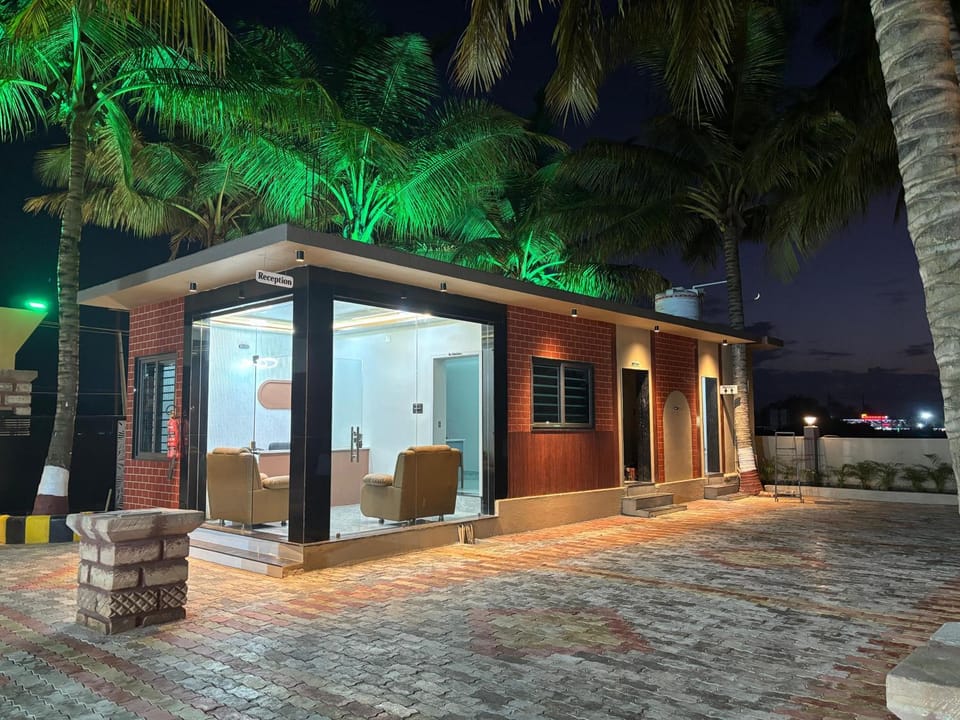 Property building, Night