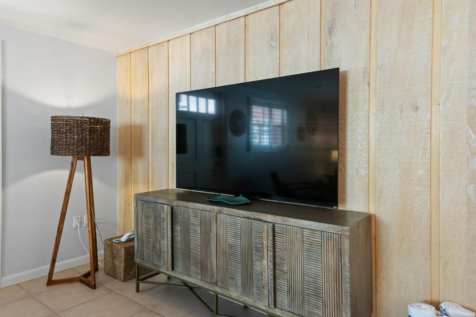 Summer Lovin Apartment in Lido Key