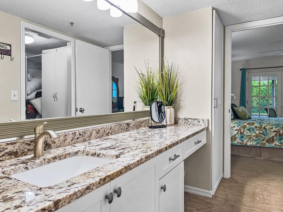 Bayside Pointe 3 - 1302 House in Siesta Beach