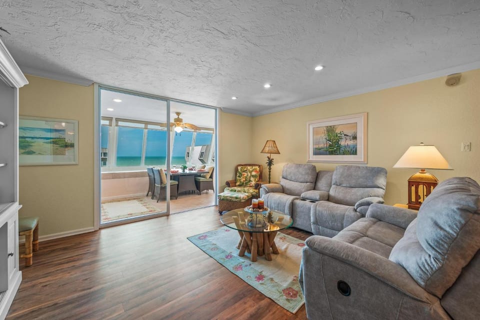 Peppertree Penthouse #803 Apartment in Siesta Beach