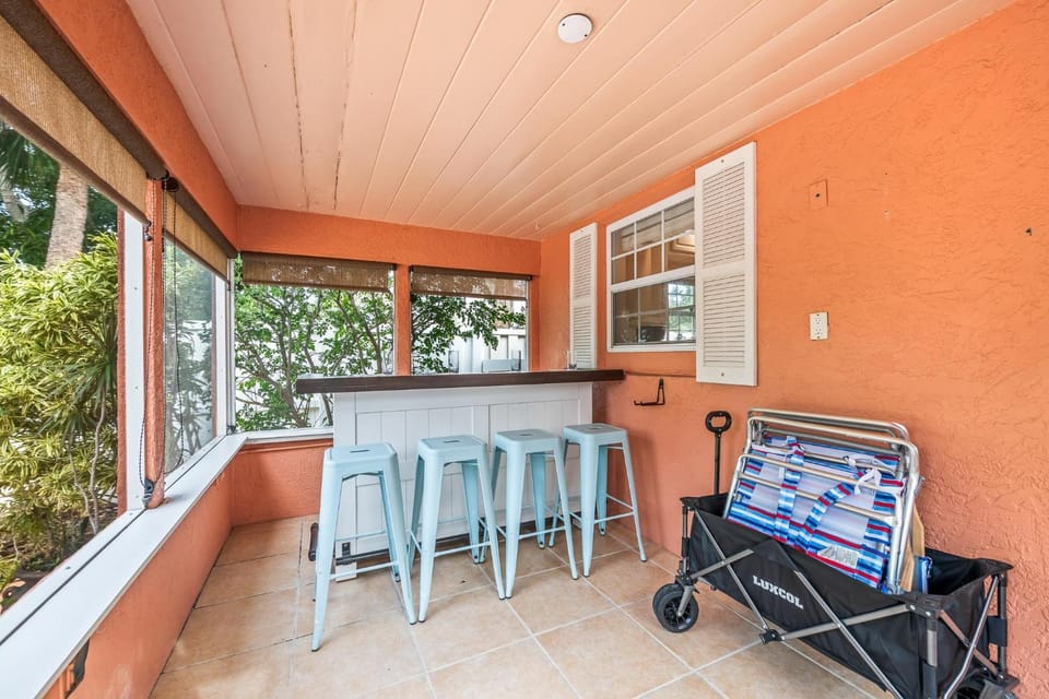 The Pink Flamingo House in Lido Key
