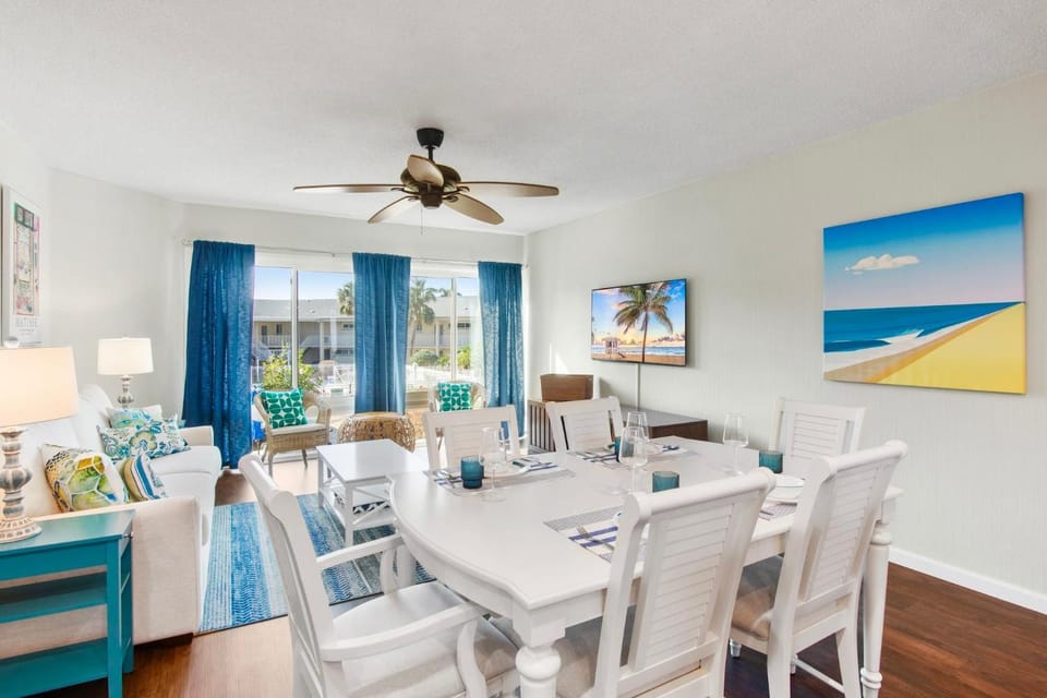 Lido Beach Retreat Apartment in Saint Armands Key
