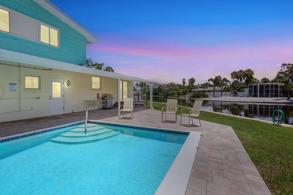 Leona Breeze House in Siesta Key