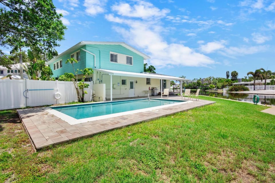 Leona Breeze House in Siesta Key
